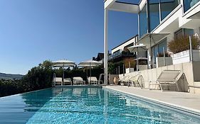 Weingut-Aparthotel Olinger